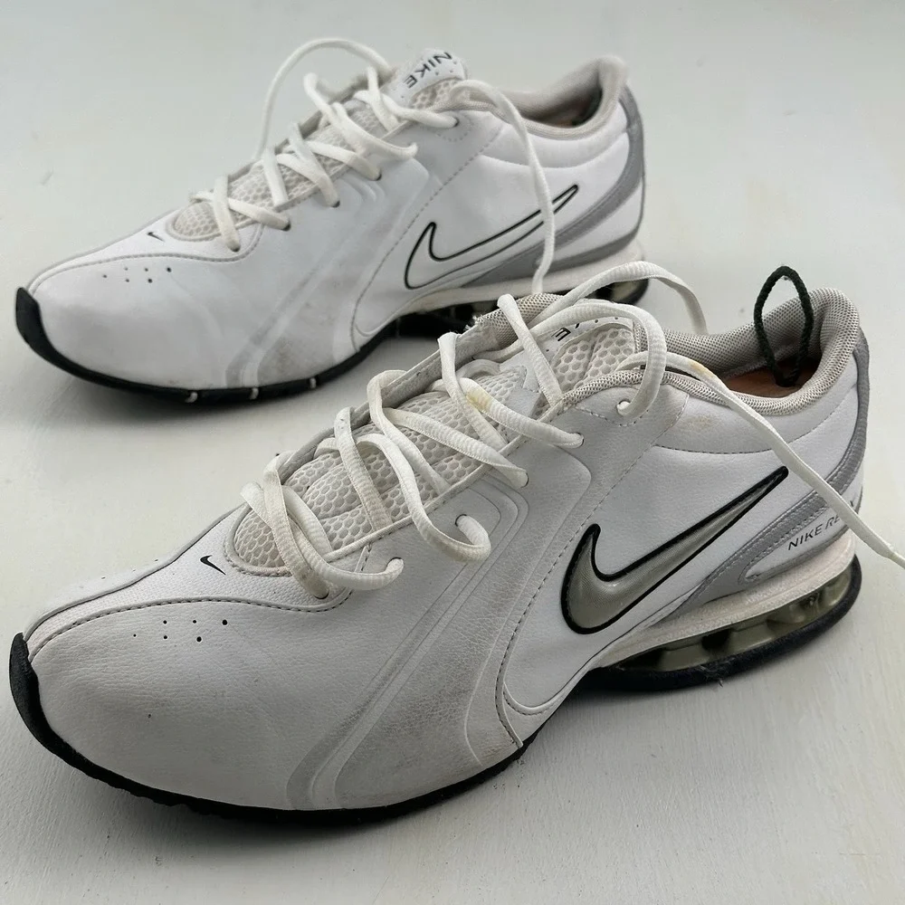 Nike REAX Revolution TR 3 Sneakers Mens 9 White Silver Trainer 333765-101